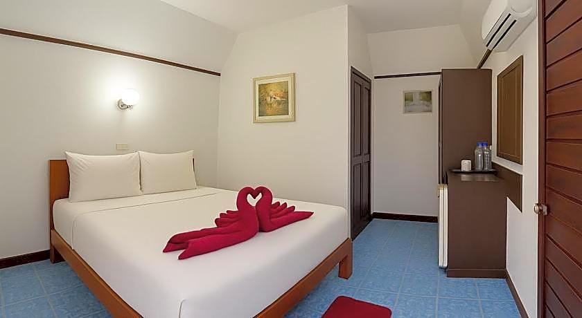 Lanta L.D. Beach Bungalows