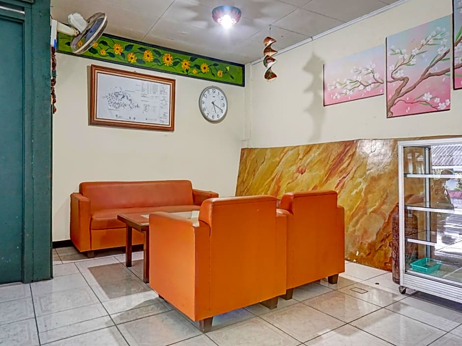 Hotel O 90596 Hotel Griya Astoeti