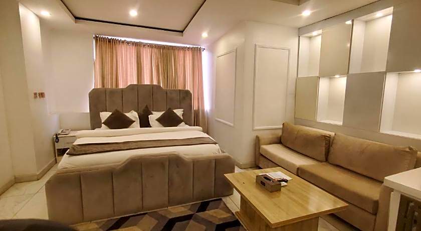 The Palms Hotel By Laterre