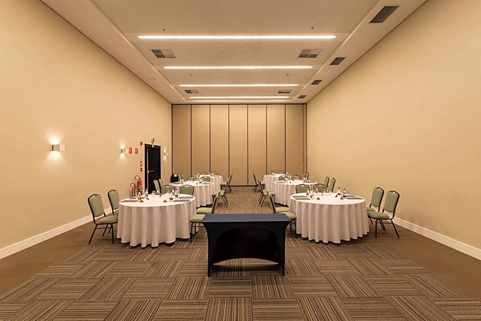 Golden Tulip Sao Jose Dos Campos