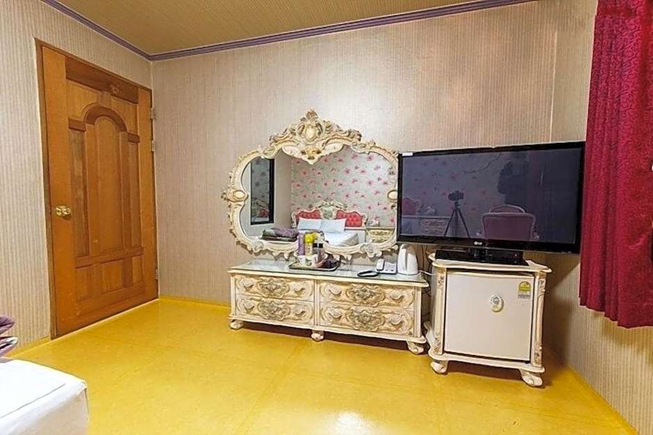 Carlsbed Motel