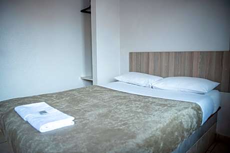 Basic Triple Room