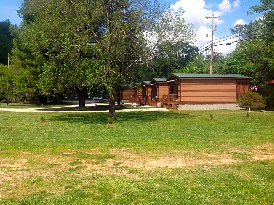 Qualla Cabins and Motel Cherokee near Casino