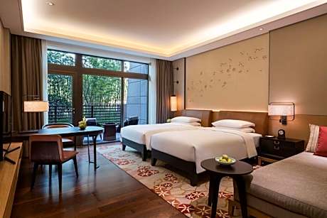 Family Premium Connecting Suite