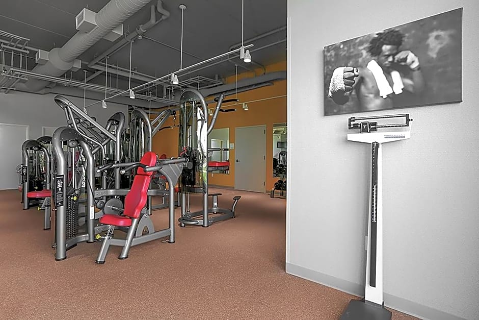 Holiday Inn and Suites East Peoria By IHG