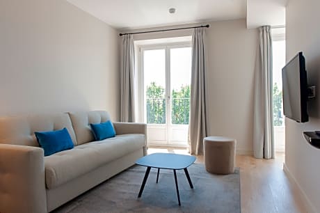 APARTMENT CAPACITY 4 TWO BEDROOMS