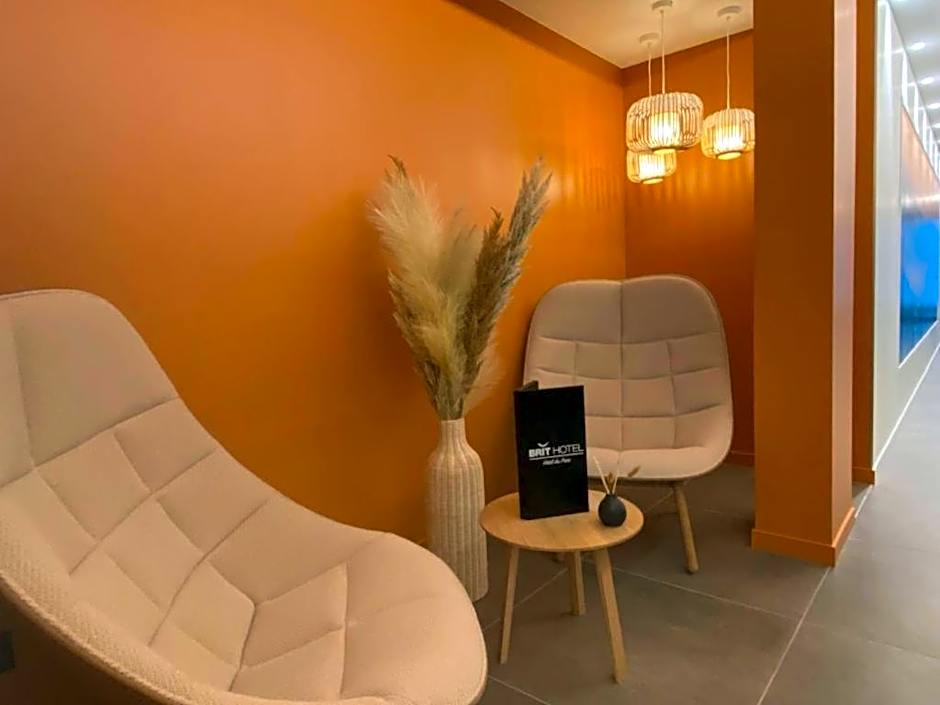 Brit Hotel Du Parc - Fougères