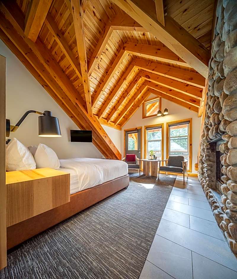 Buffalo Mountain Lodge