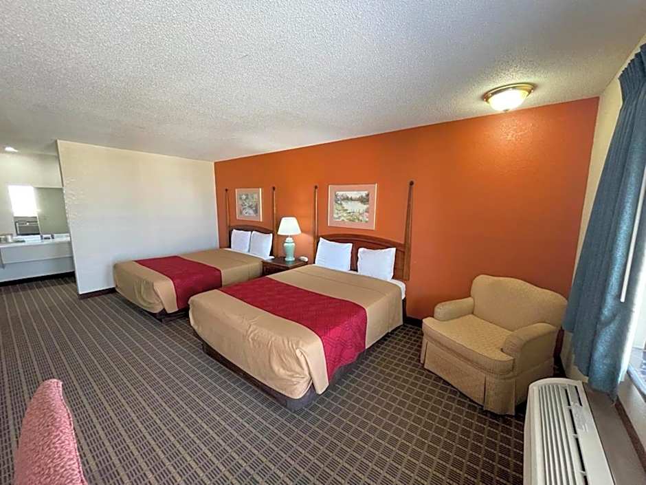 Rodeway Inn & Suites Emporia