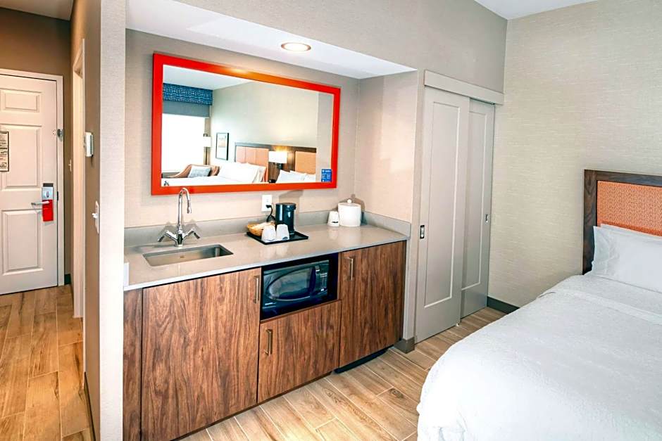 Hampton Inn by Hilton Ottawa