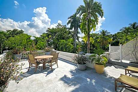King Suite with Spa Bath, Terrace, Sitting and Dining Area - Non-Smoking