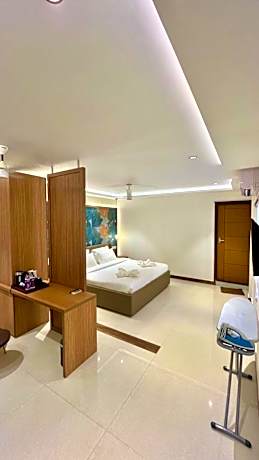 Pearl Suite Room