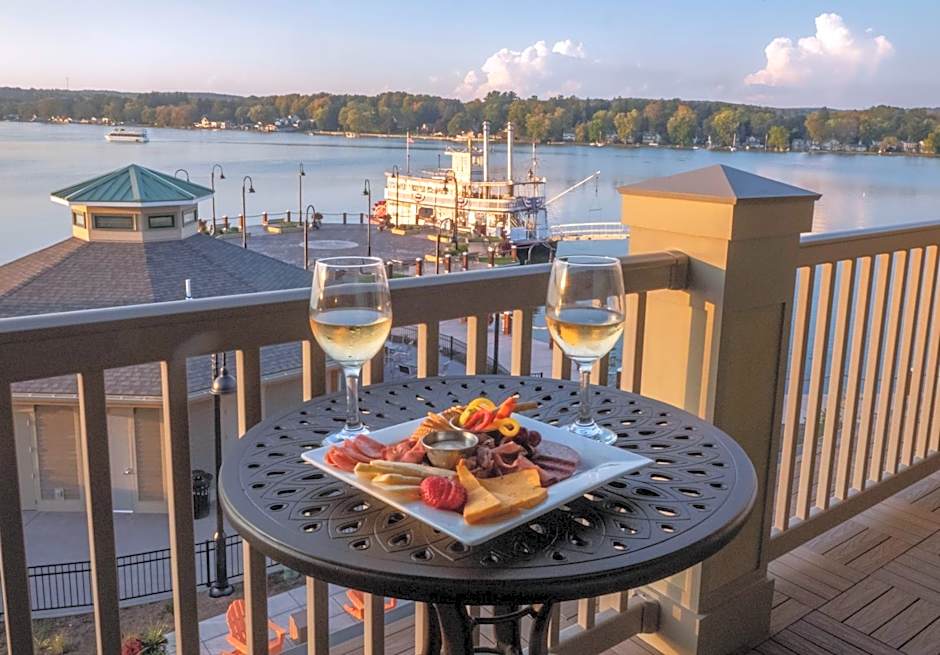 Chautauqua Harbor Hotel - Jamestown