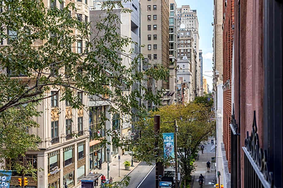 Sosuite at French Quarters - Rittenhouse Square