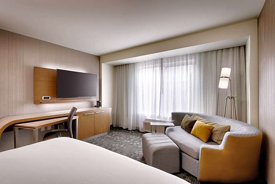 Courtyard by Marriott Atlanta Duluth Downtown