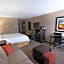 Holiday Inn Express Hotel & Suites Chatham South By IHG