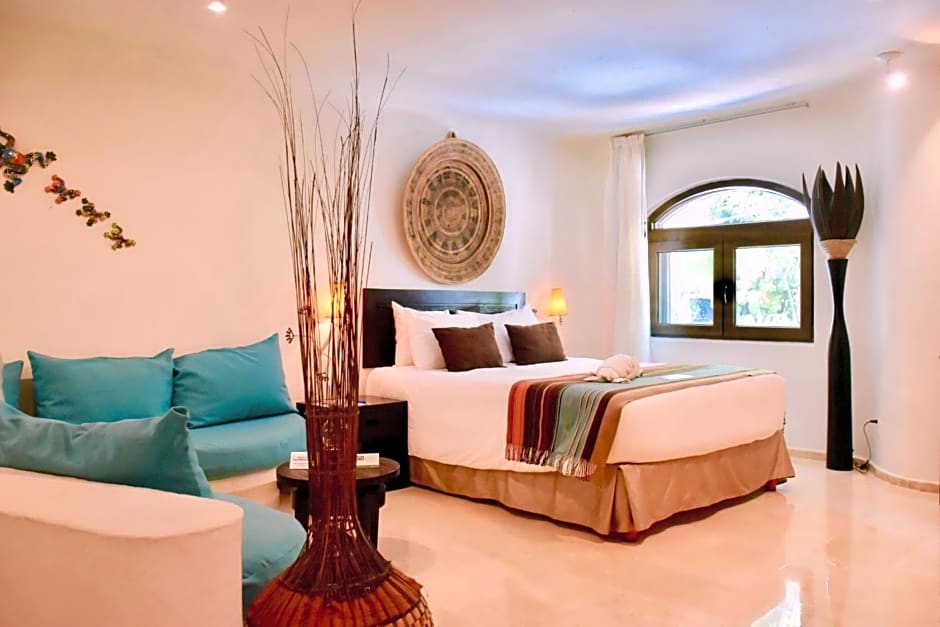 Playa Palms Beach Hotel