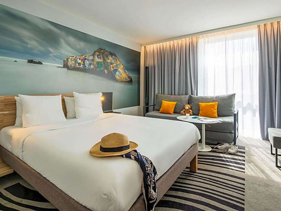 Novotel Paris Coeur d'Orly Airport