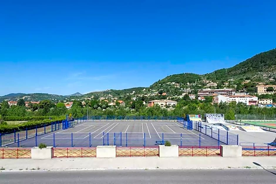 Alexandra Apartments