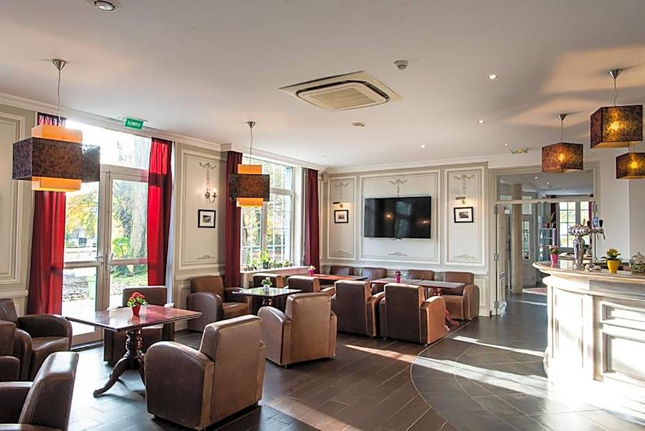Logis - Hotel Restaurant La Sapinière - Proche Saint Omer