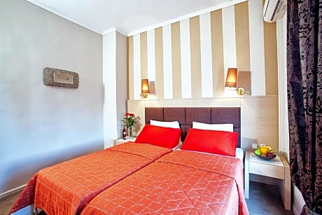 Standard Double Room with Mountain View