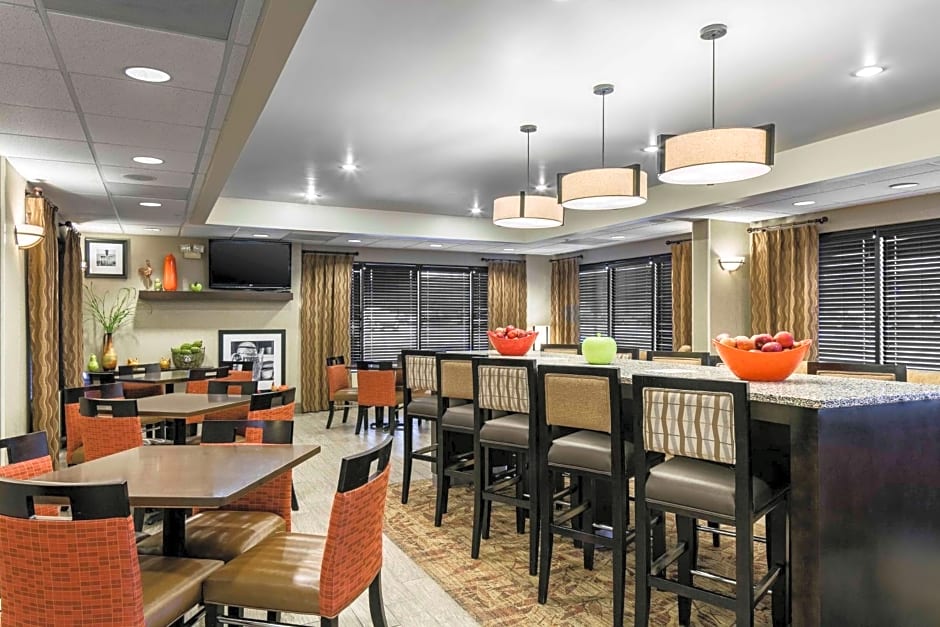 Hampton Inn By Hilton Kansas City/Shawnee Mission