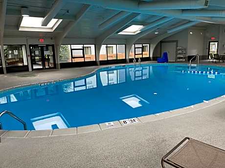 Quality Inn Perrysburg - Toledo South