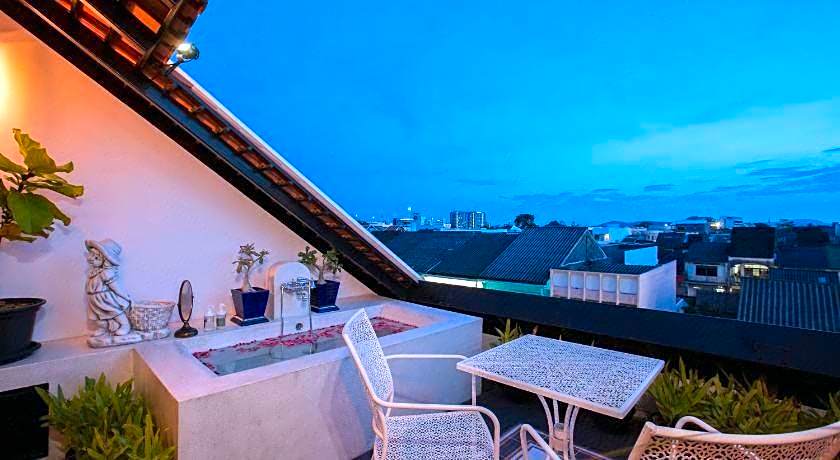 Xinlor House - Phuket Old Town