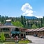 Hotel Canoe and Suites