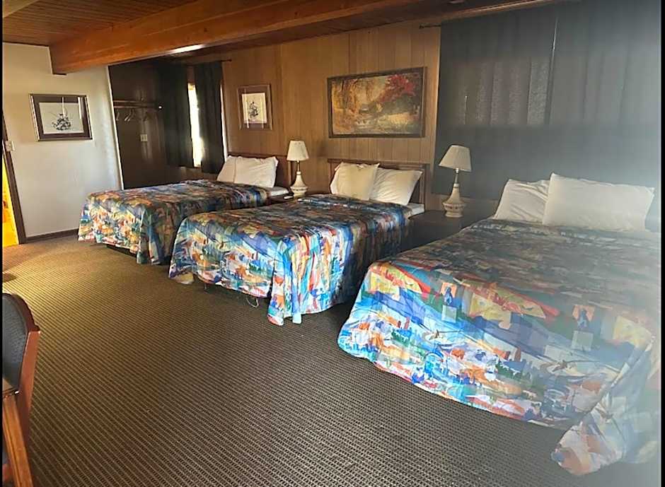 Love Hotels Western Holiday by OYO at Harlan Lake NE