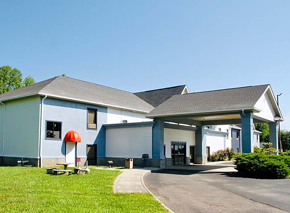 Grand Vista Hotel & Suites