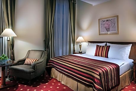 Executive Deluxe Double or Twin Room with New Year's Eve Gala Dinner