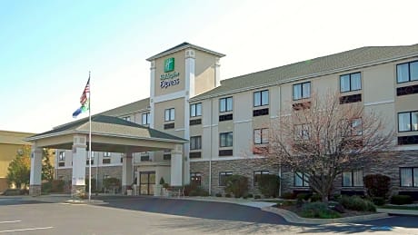 Holiday Inn Express Marshall By IHG