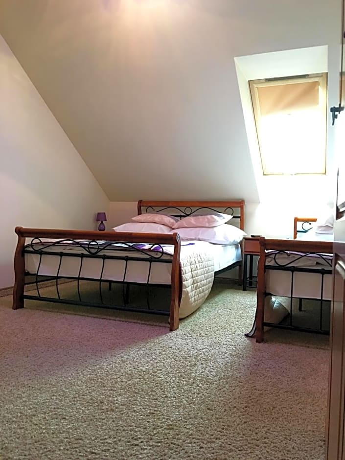 Dworek w Dawnej Szkole