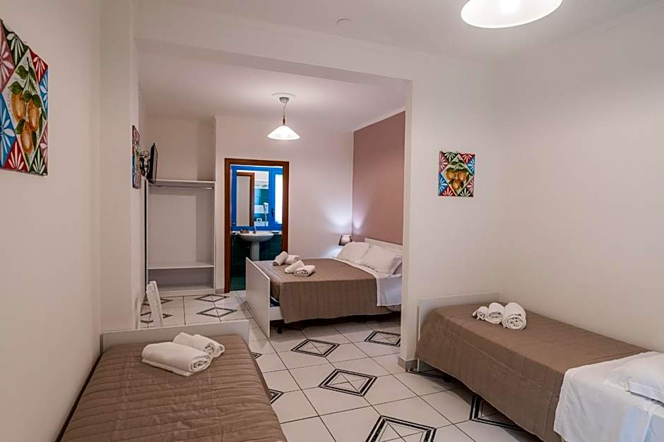 Ada Hotel