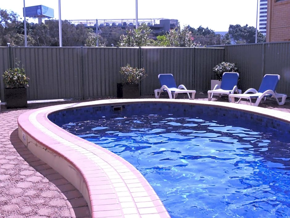 Broadbeach Travel Inn Apartments