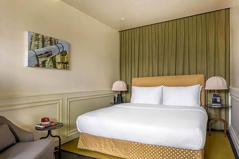 Roomers Munich, Autograph Collection by Marriott