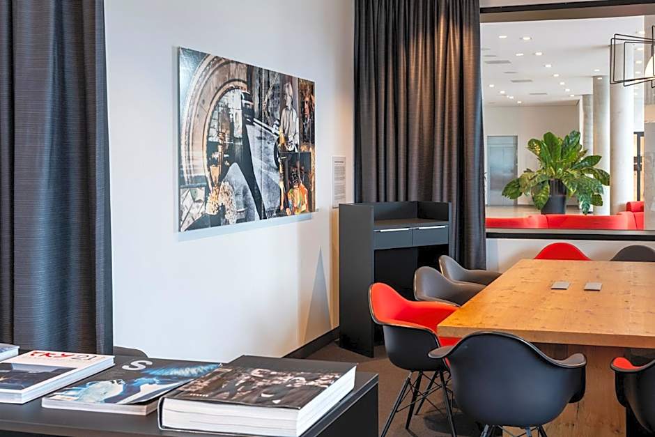 Vienna House by Wyndham Ernst Leitz Wetzlar