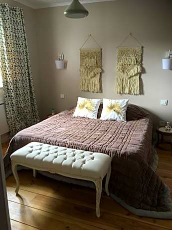 Queen Room with Garden View
