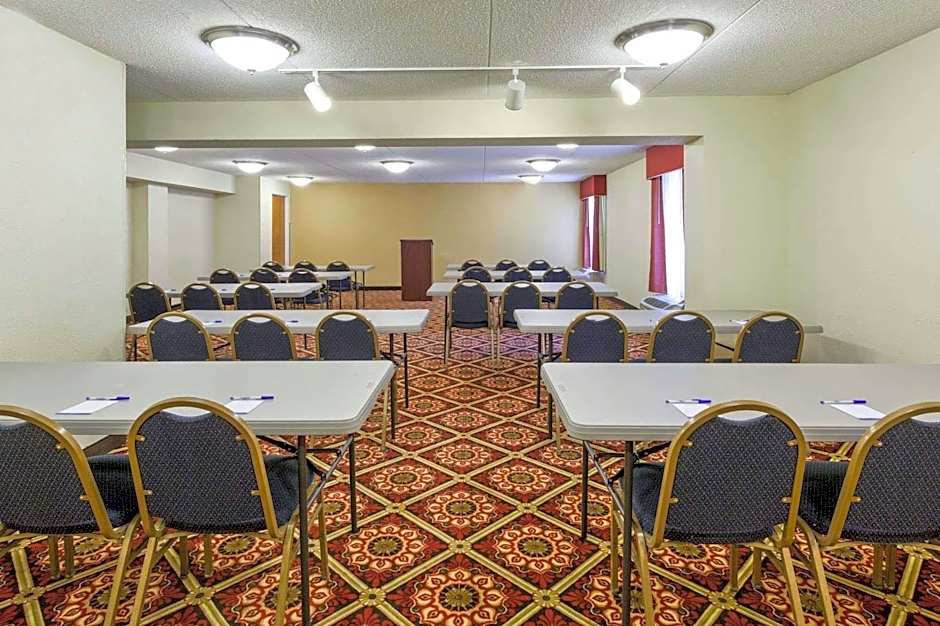 A Victory Hotel & Suites
