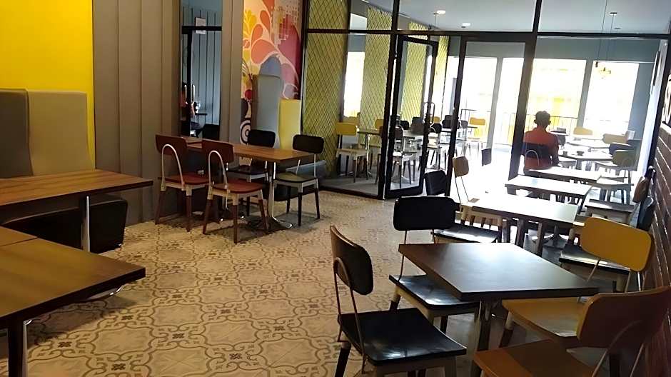 Green Red Hotel Syariah Jombang