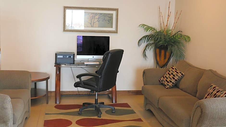 Astoria Hotel & Event Center