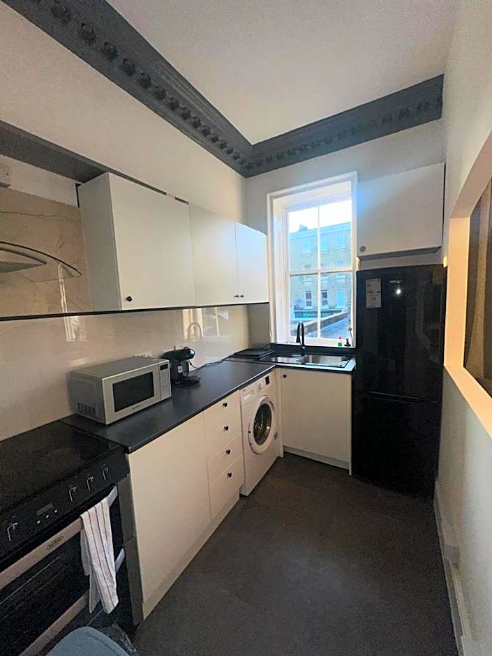 First Floor One Bed Apartment In Central West London
