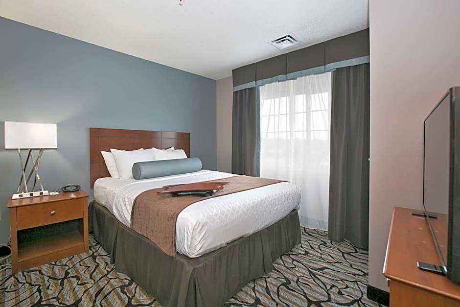 Best Western Plus Blaine at the National Sports Center