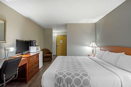 1 Queen Bed, No Smoking