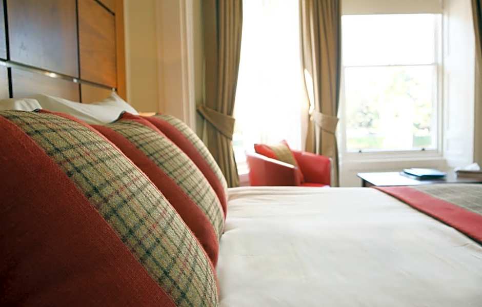 The Glenmoriston Townhouse Hotel