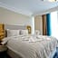 W Regal Boutique Hotel&Spa