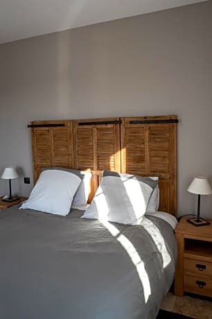 Superior Double or Twin Room with Pool View