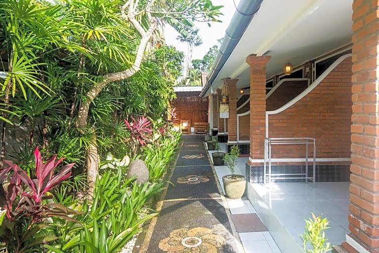 Sandora Homestay with Private Pool by Supala