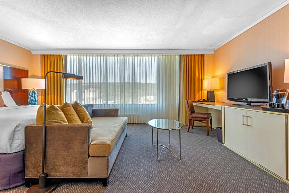 Omni Mont-Royal Hotel